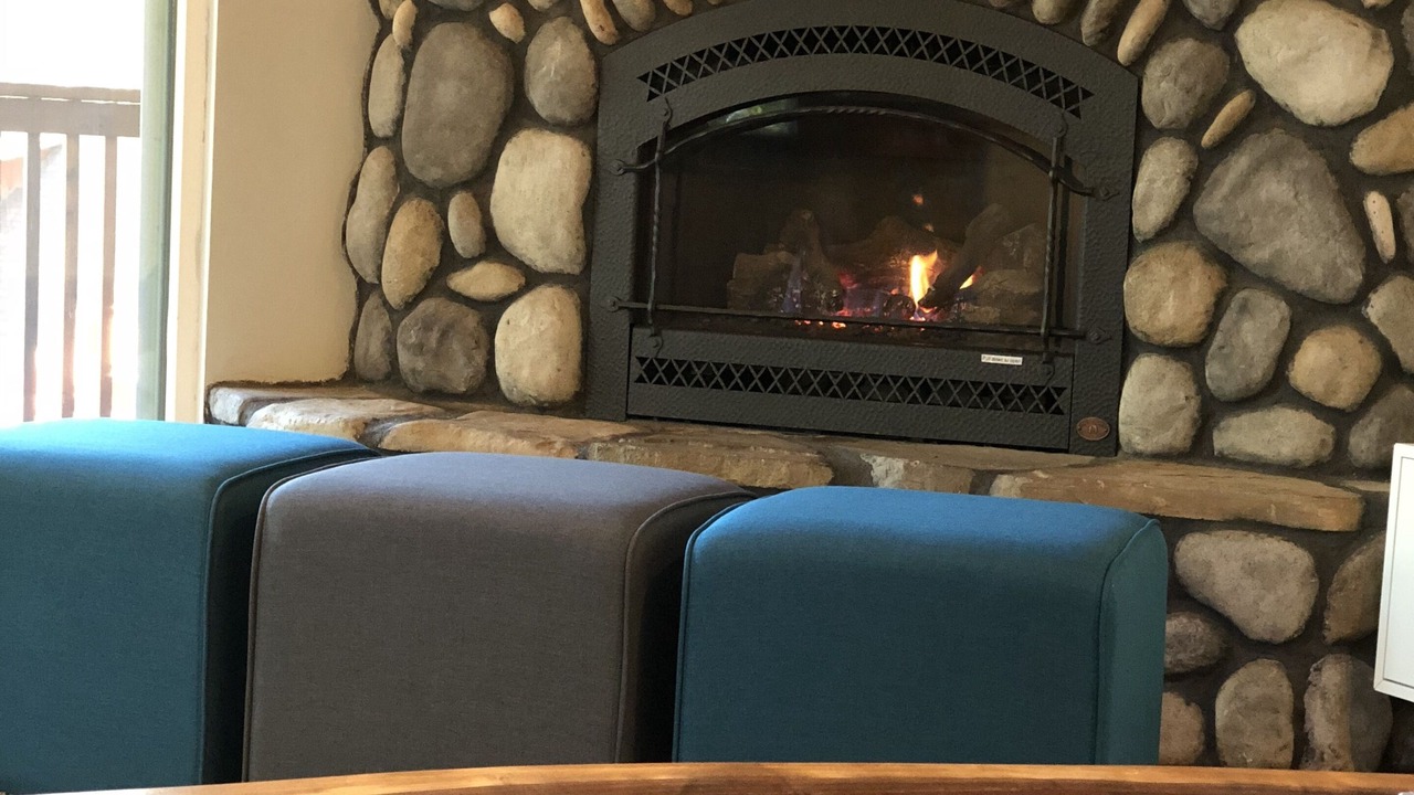 Photo of Livingroom in Pioneer Trail