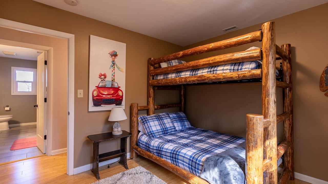 Photo of Bedroom in Blowing Rock