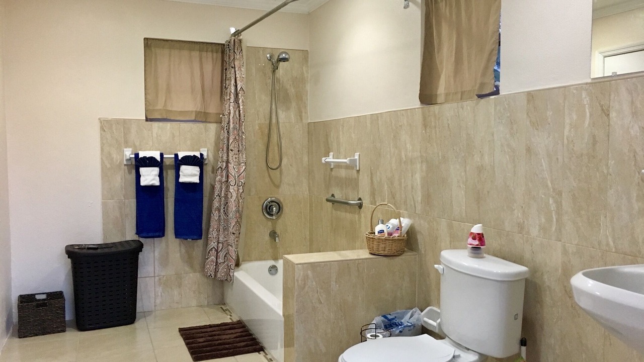 Photo of Bathroom in Nassau