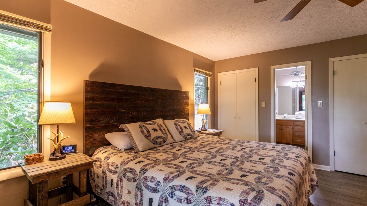 Photo of Bedroom in Seven Devils