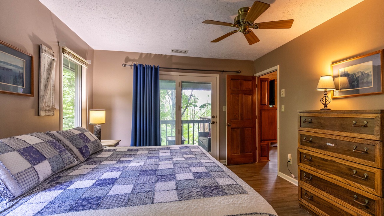 Photo of Bedroom in Seven Devils