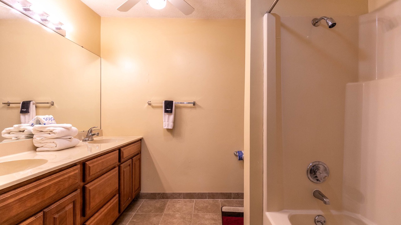 Photo of Bathroom in Seven Devils