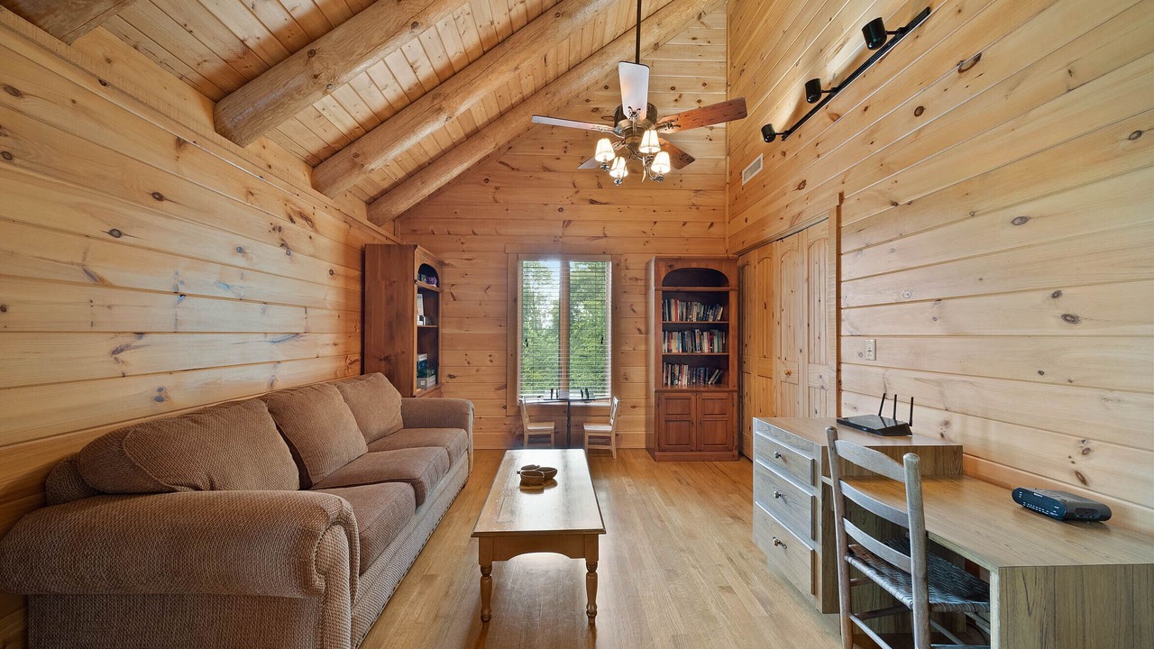 Photo of Livingroom in Seven Devils