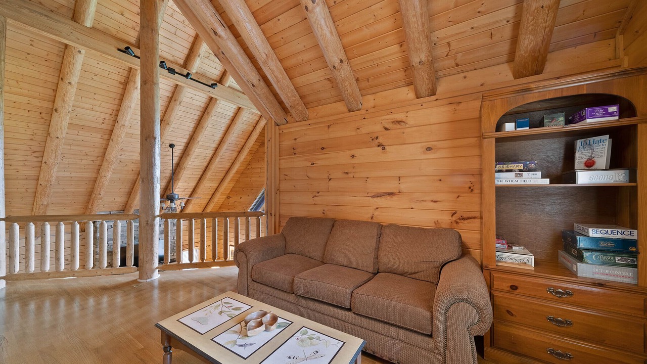 Photo of Livingroom in Seven Devils