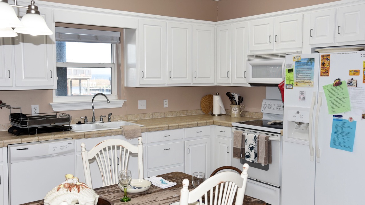 Photo of Kitchen in Silver Cay