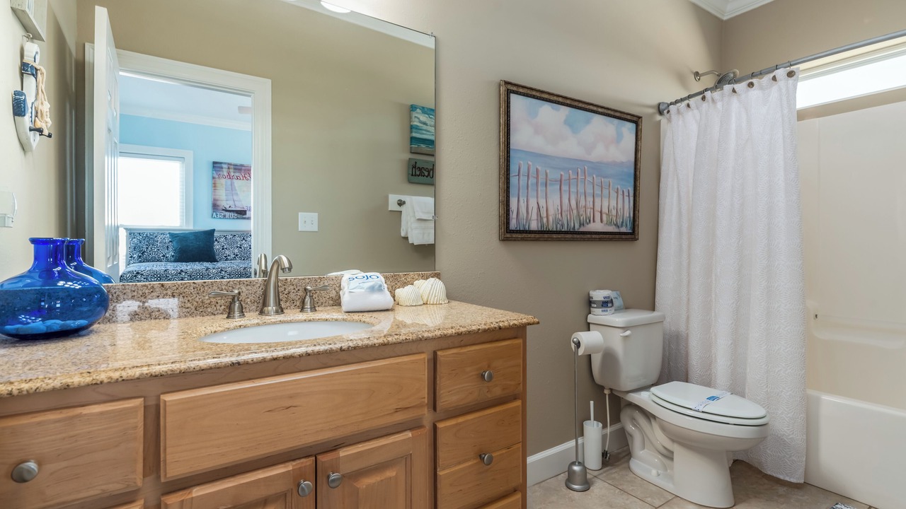 Photo of Bathroom in Dauphin Island