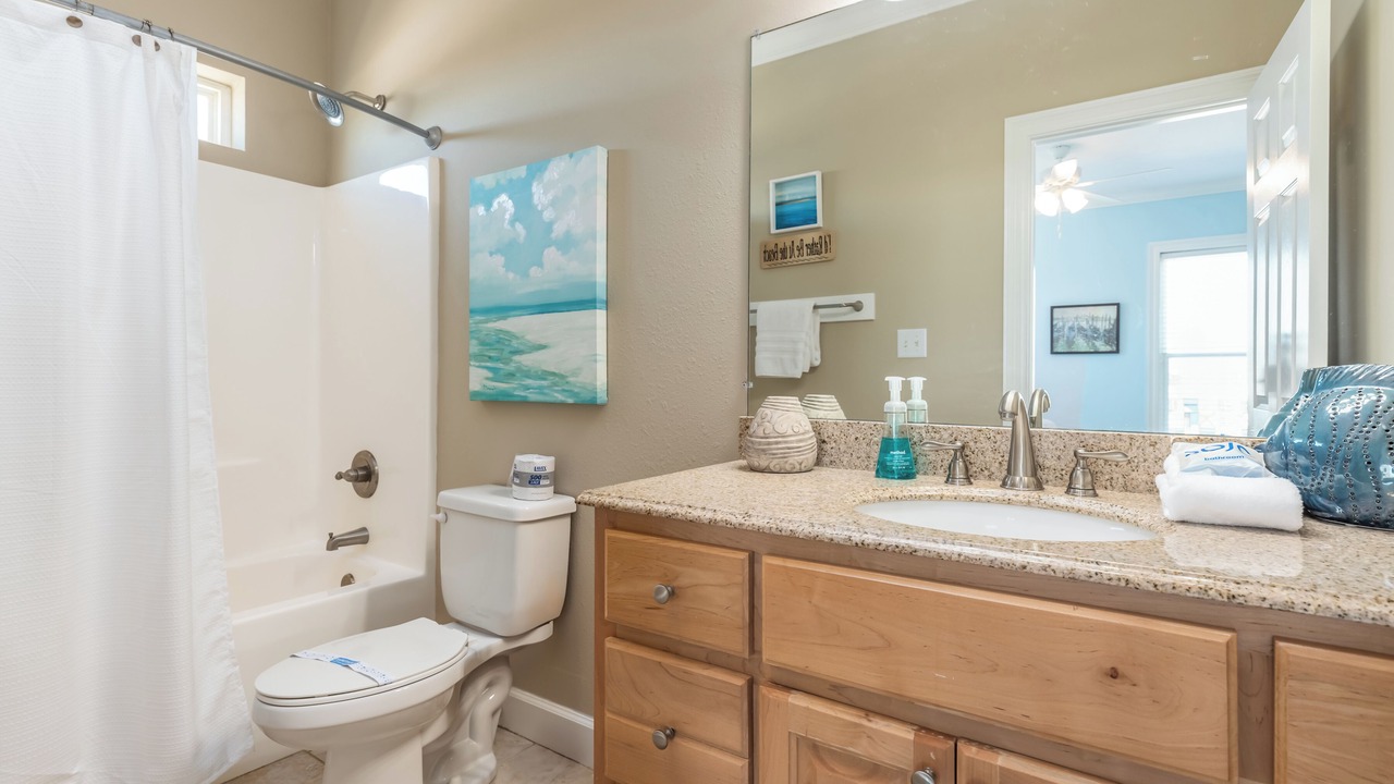 Photo of Bathroom in Dauphin Island