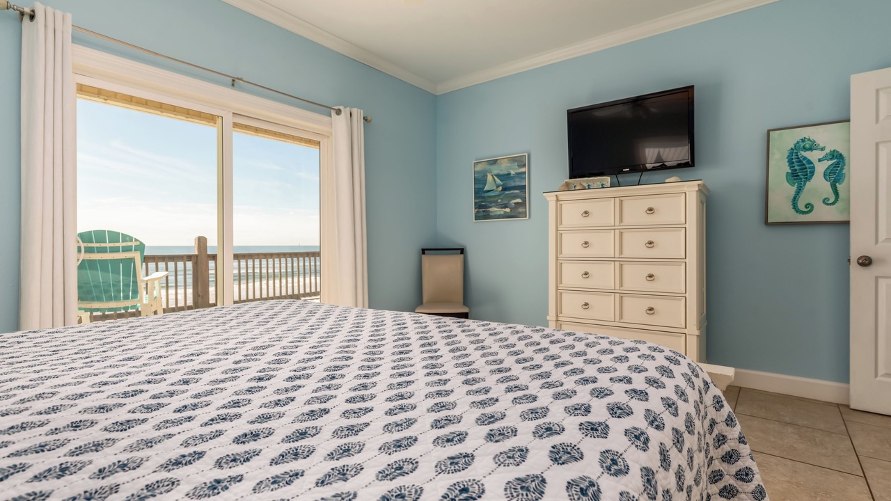 Photo of Bedroom in Dauphin Island