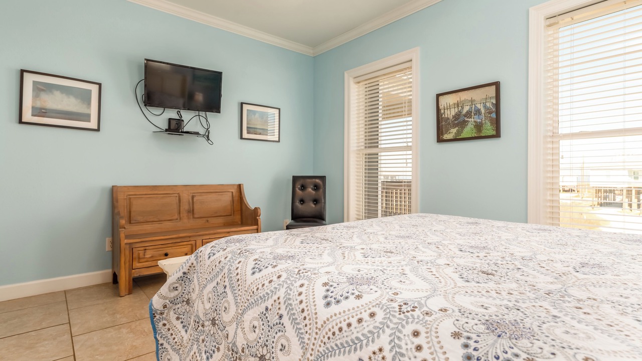 Photo of Bedroom in Dauphin Island
