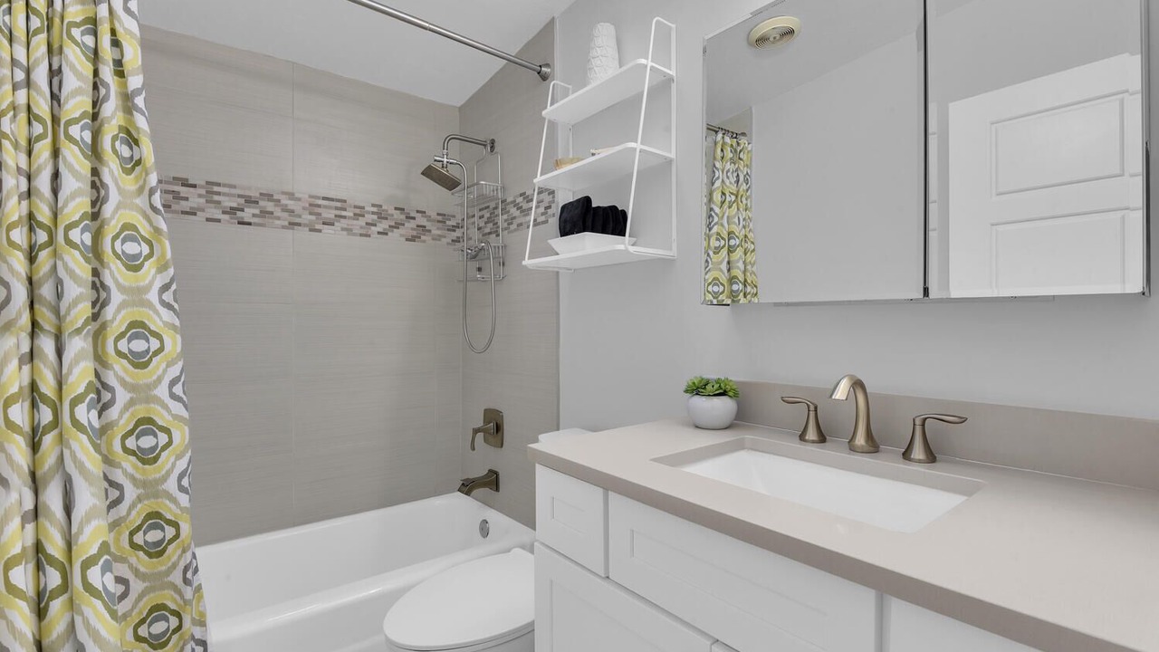 Photo of Bathroom in East Naples