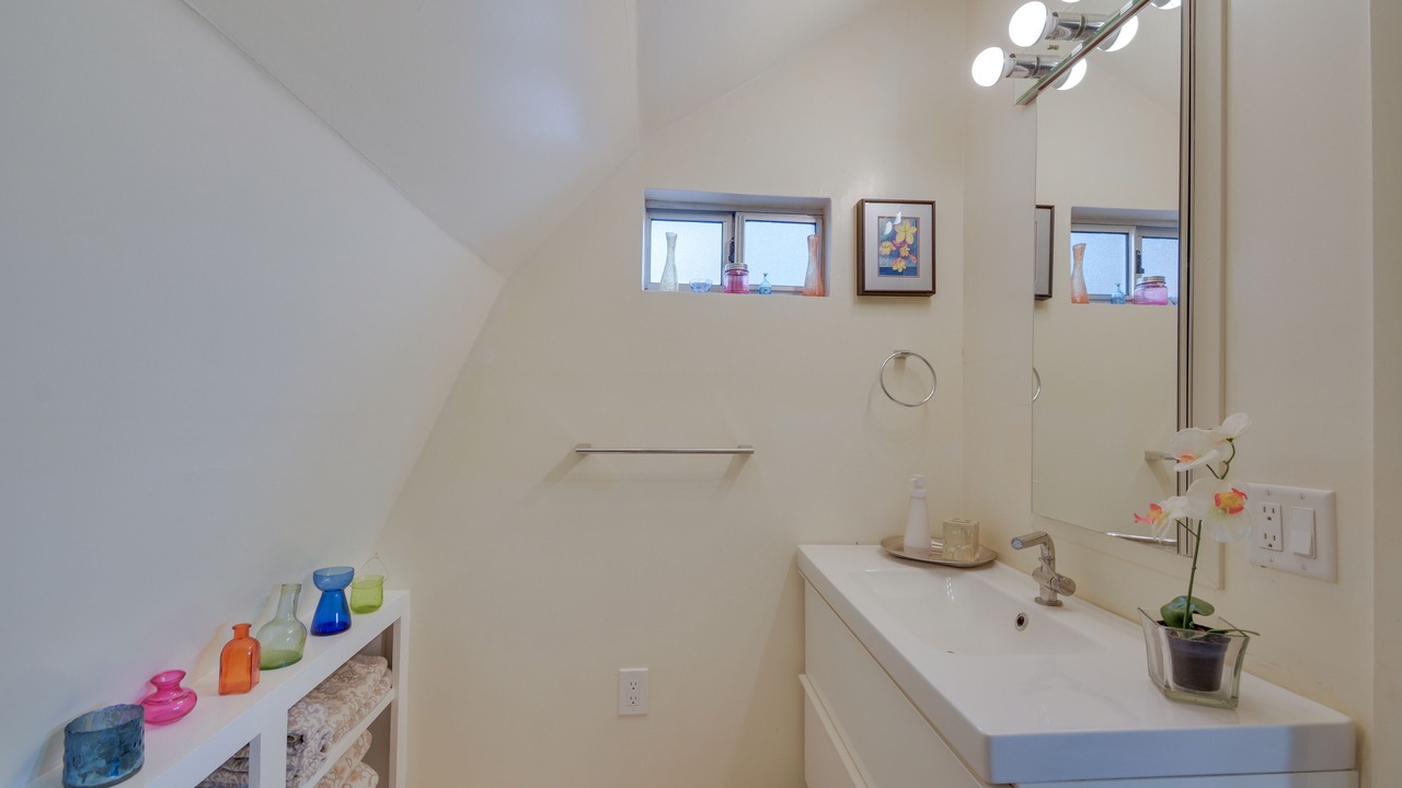 Photo of Bathroom in Mariposa