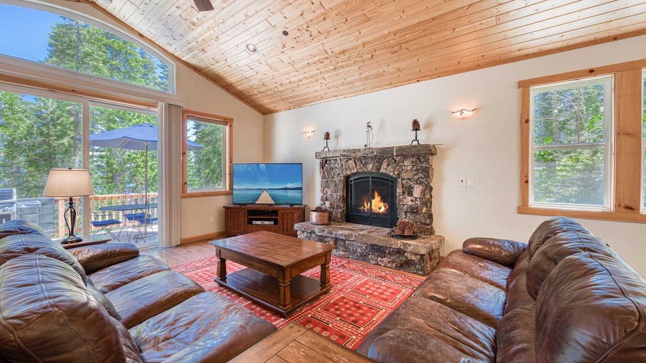 Photo of Livingroom in Homewood