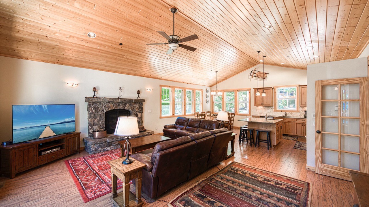 Photo of Livingroom in Homewood