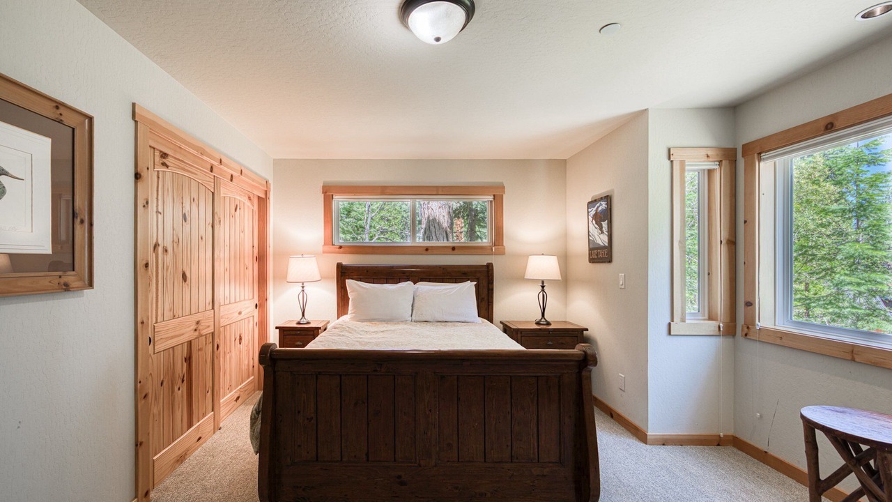 Photo of Bedroom in Homewood