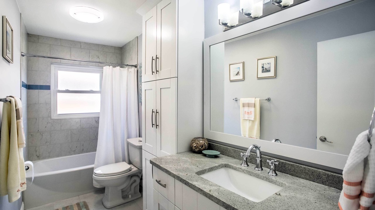 Photo of Bathroom in Naples Park