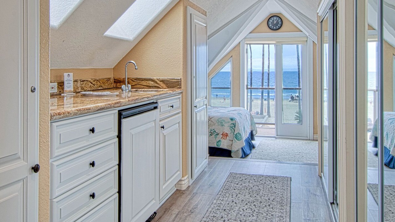 Photo of Bedroom in Balboa Peninsula