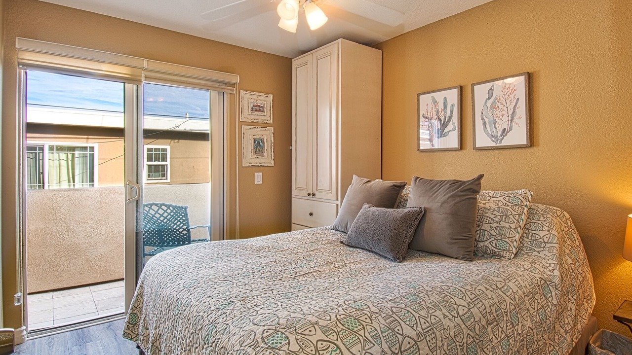 Photo of Bedroom in Balboa Peninsula