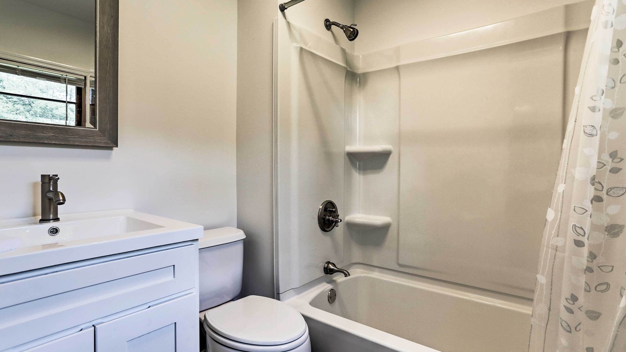 Photo of Bathroom in Town of Wawayanda