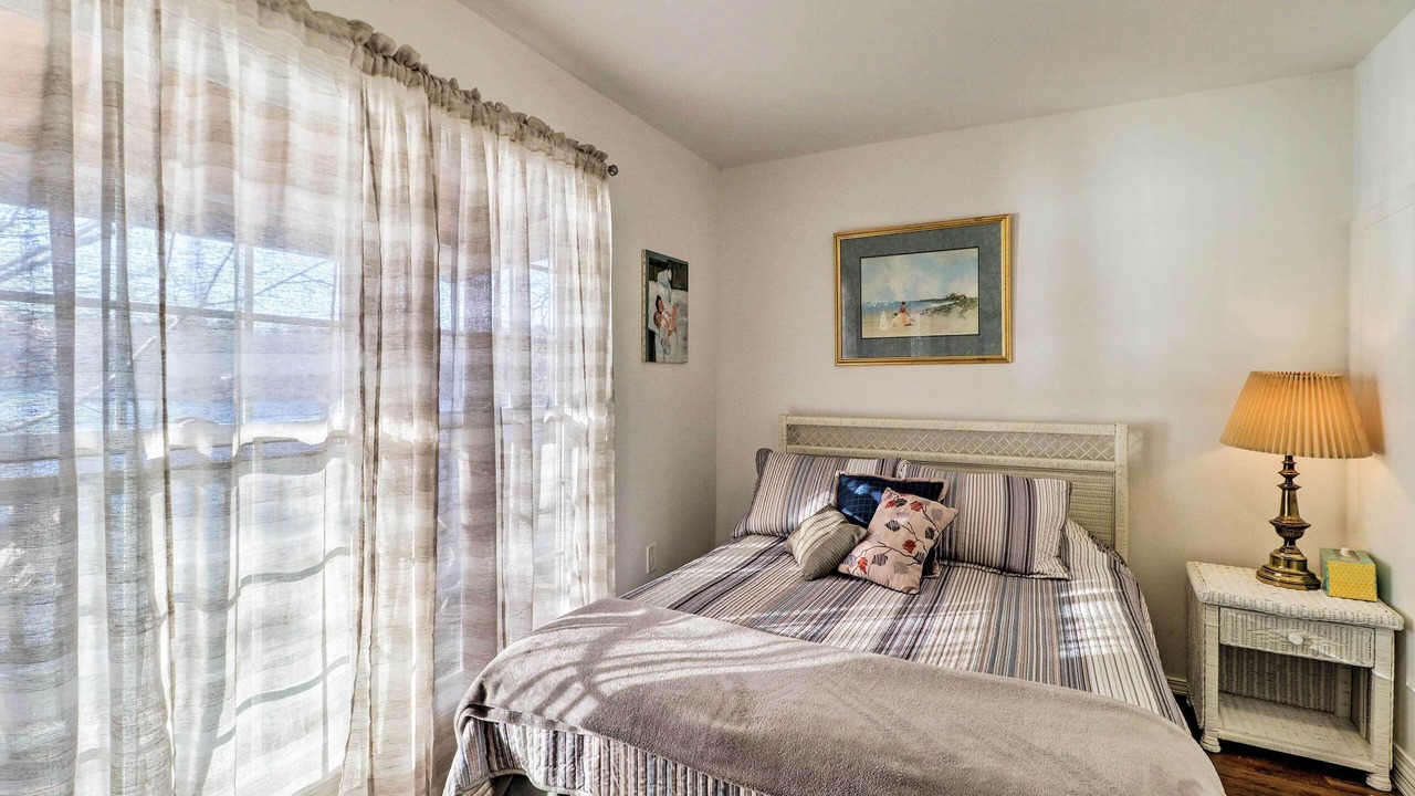 Photo of Bedroom in Delta
