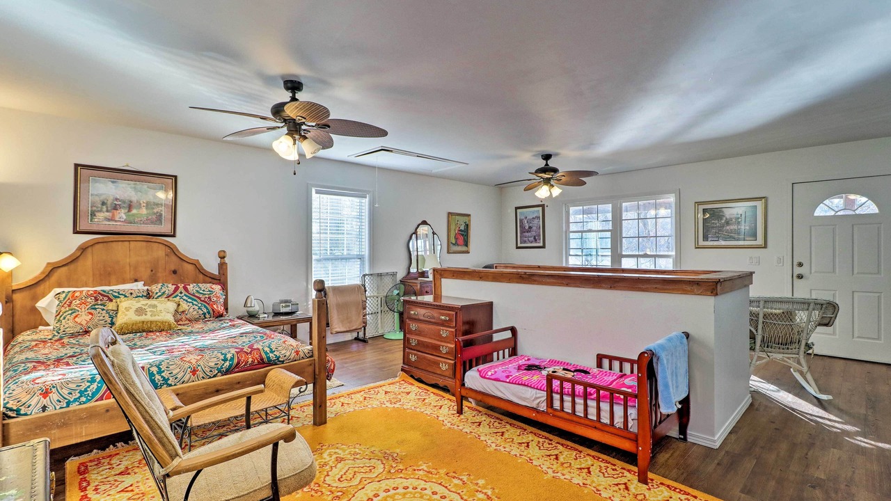 Photo of Bedroom in Delta