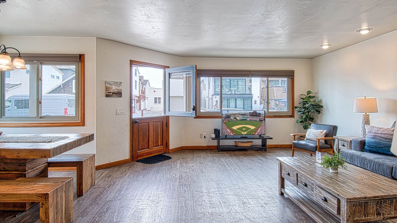 Photo of Livingroom in Santa Ana Heights