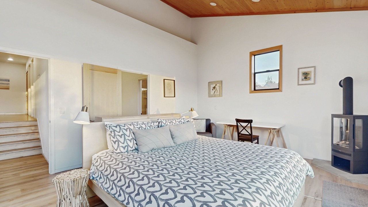 Photo of Bedroom in Sea Ranch