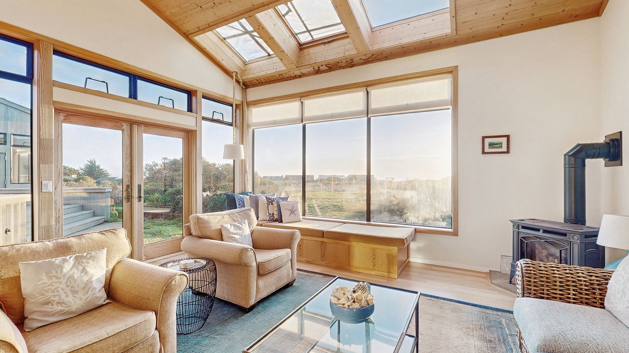 Photo of Livingroom in Sea Ranch
