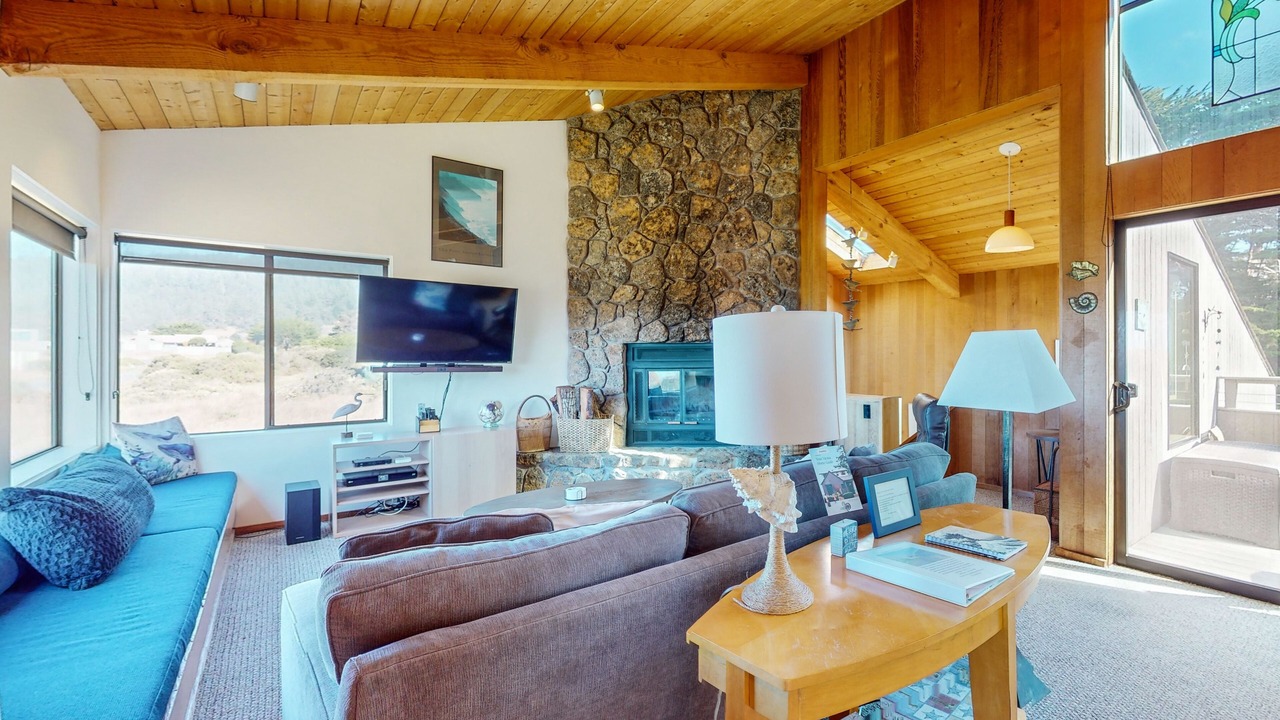 Photo of Livingroom in Sea Ranch