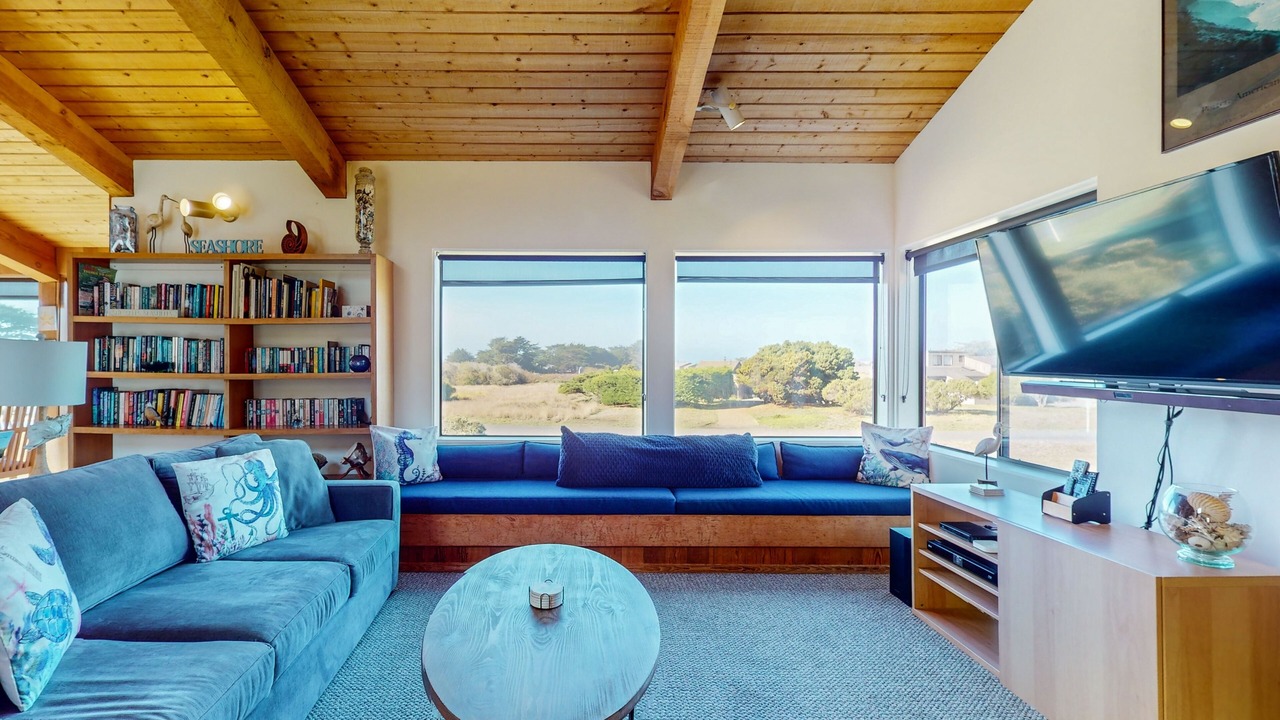 Photo of Livingroom in Sea Ranch