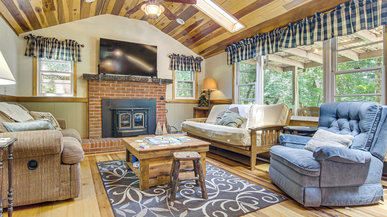 Photo of Livingroom in Skyland