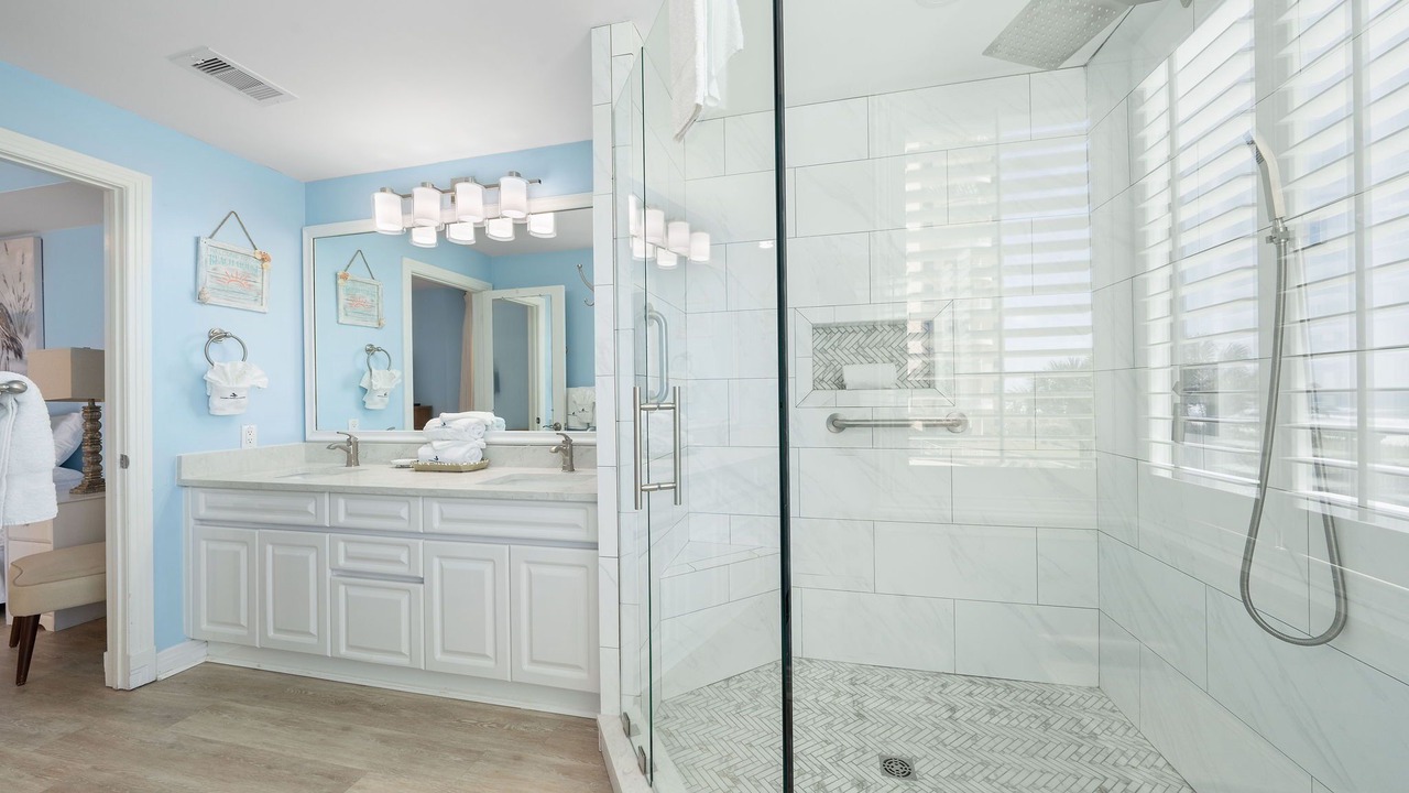 Photo of Bathroom in Ono Island