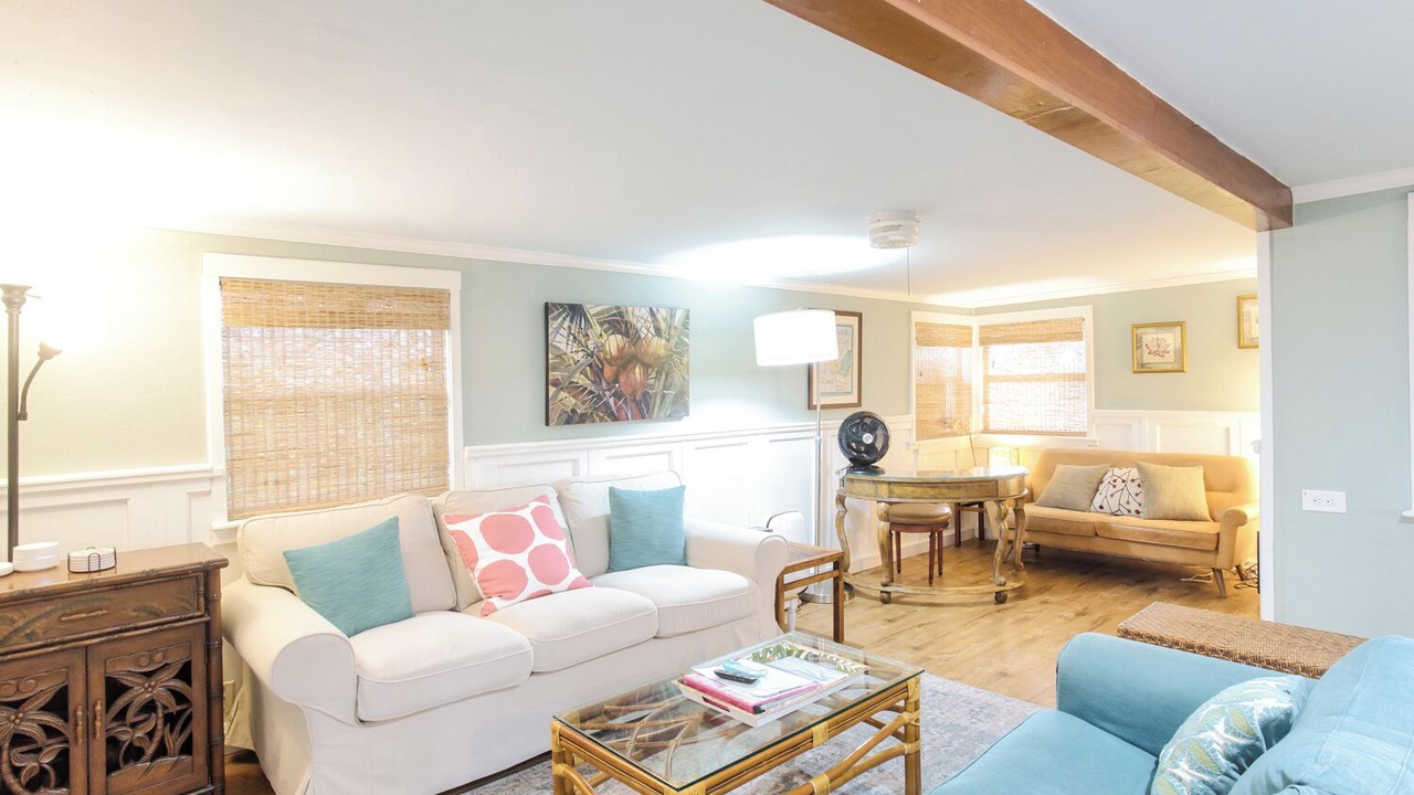 Photo of Livingroom in Bayview