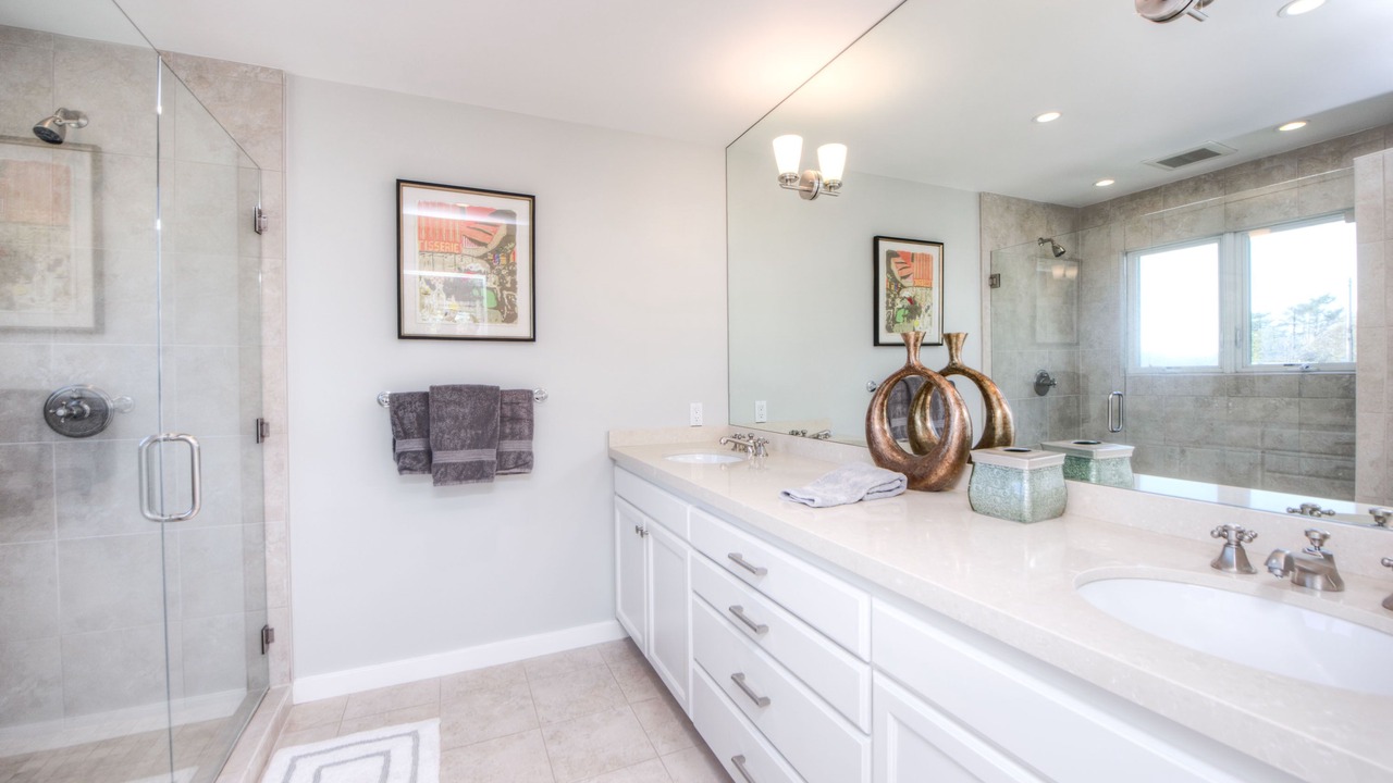 Photo of Bathroom in Stinson Beach