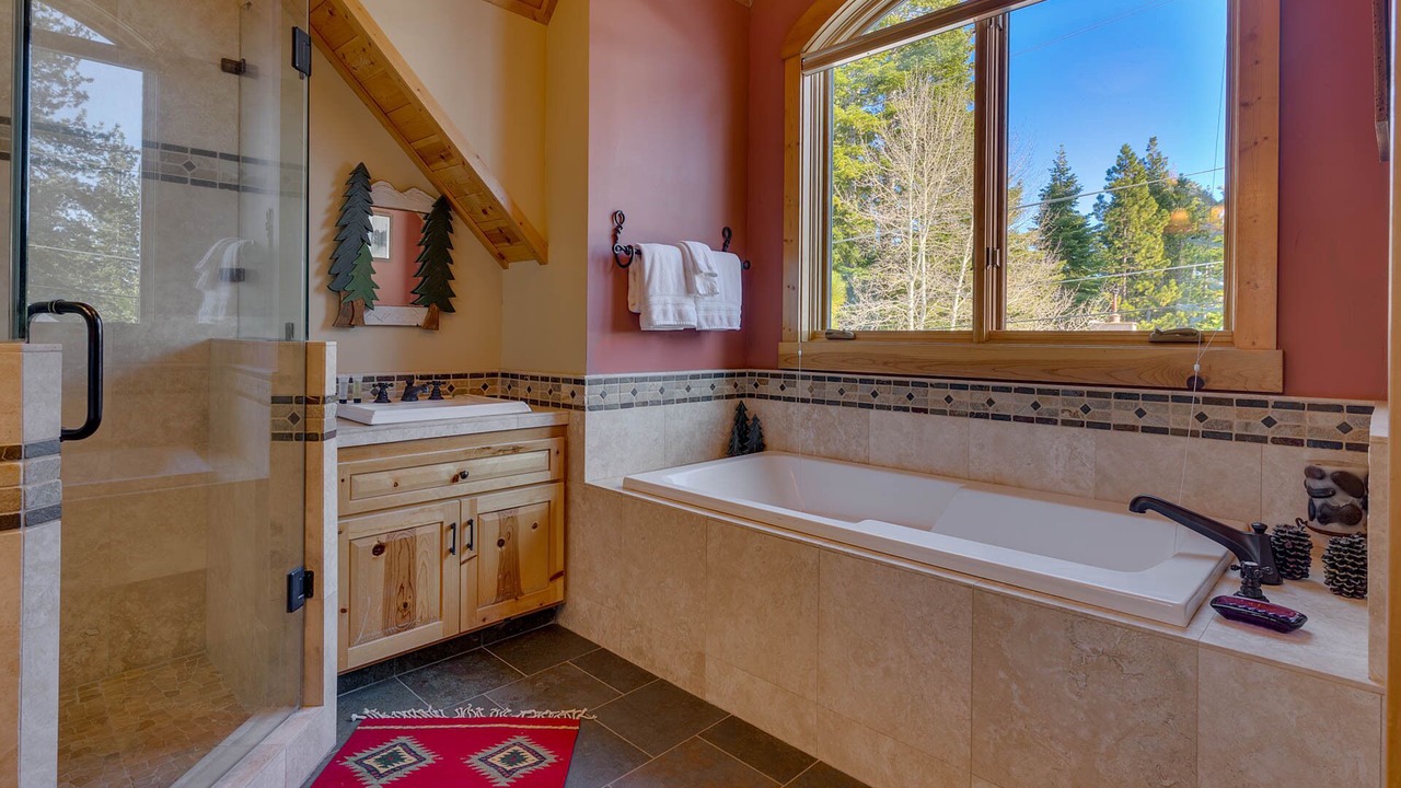 Photo of Bathroom in Tahoma