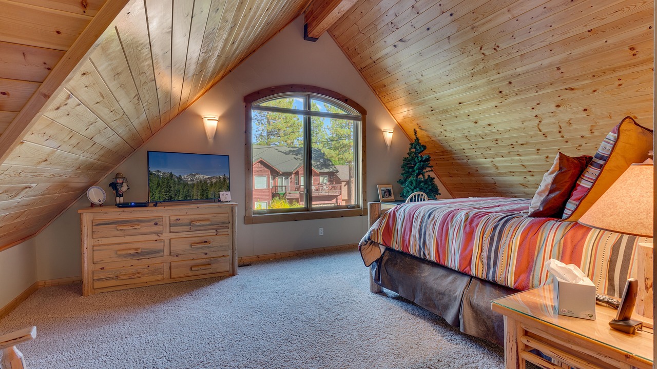 Photo of Bedroom in Tahoma