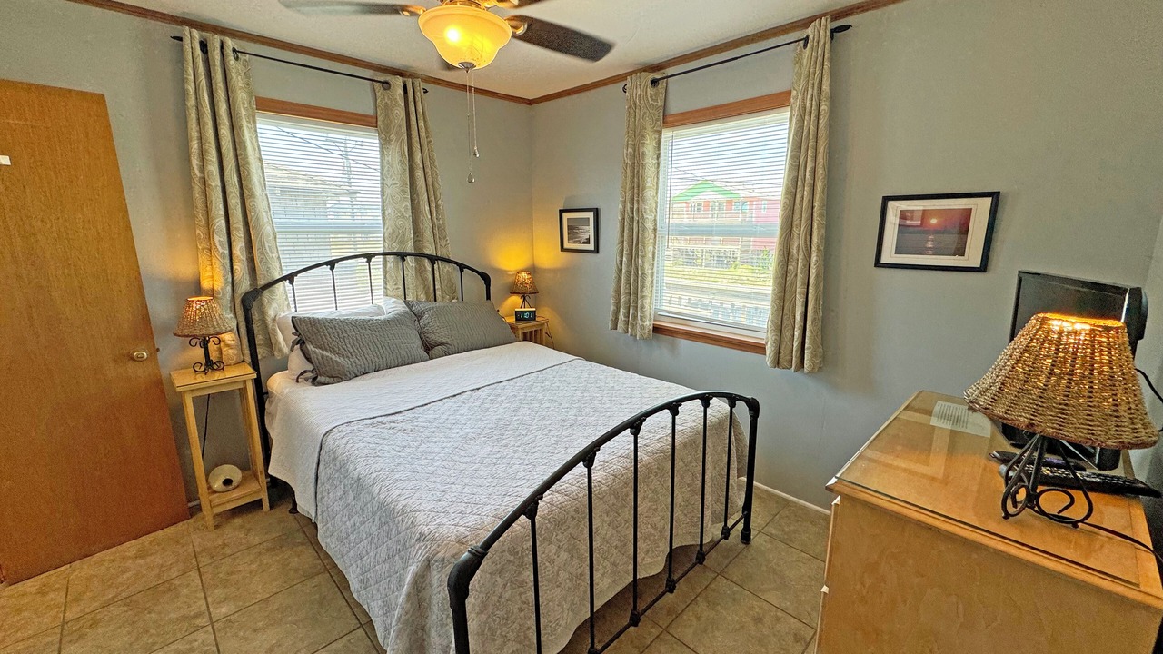 Photo of Bedroom in Colington