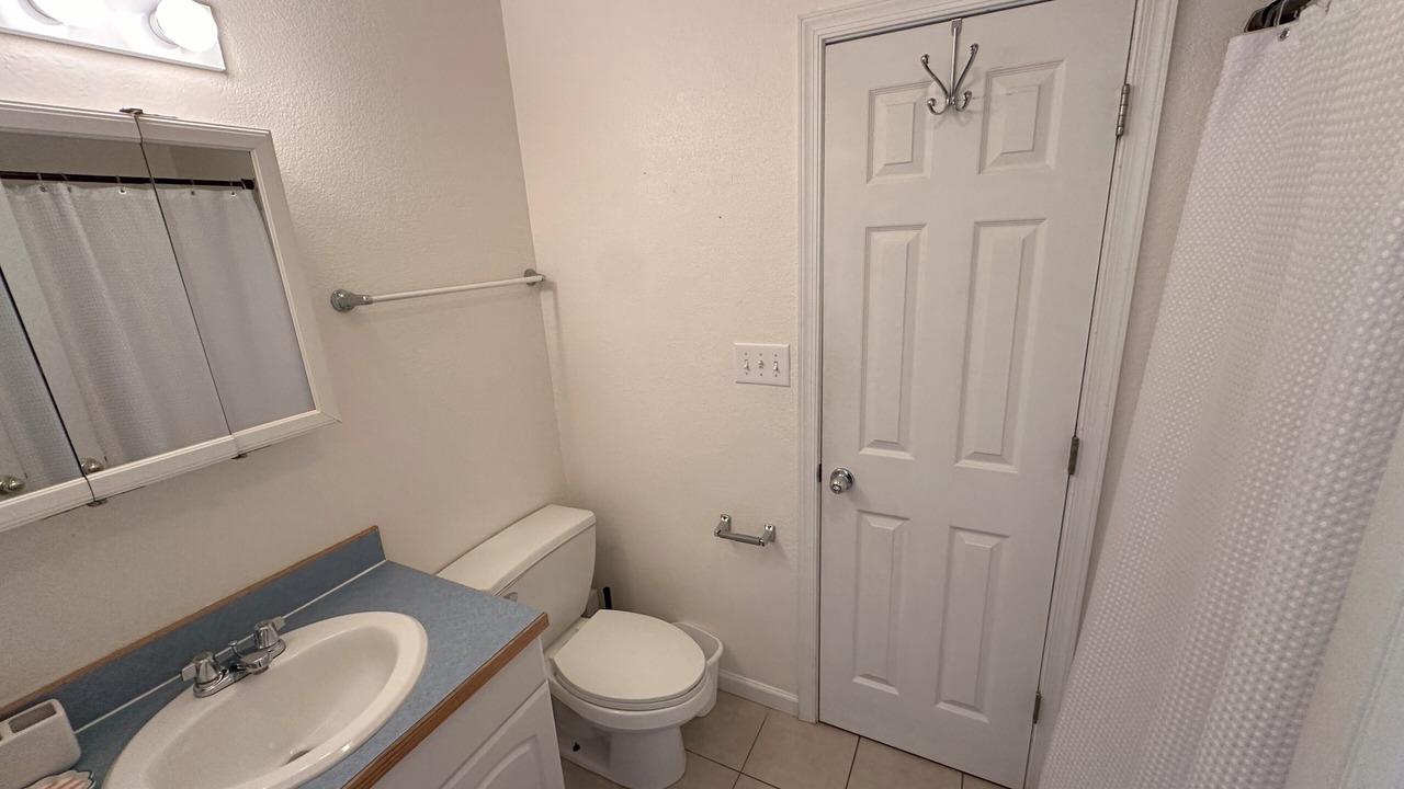 Photo of Bathroom in Colington