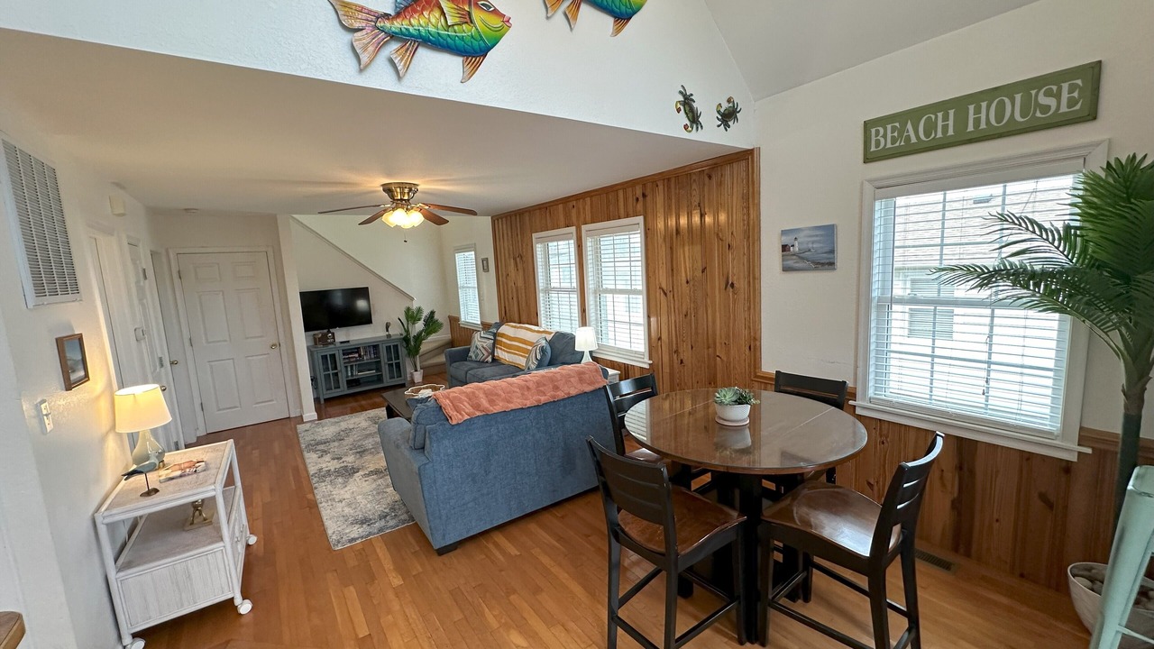Photo of Livingroom in Colington