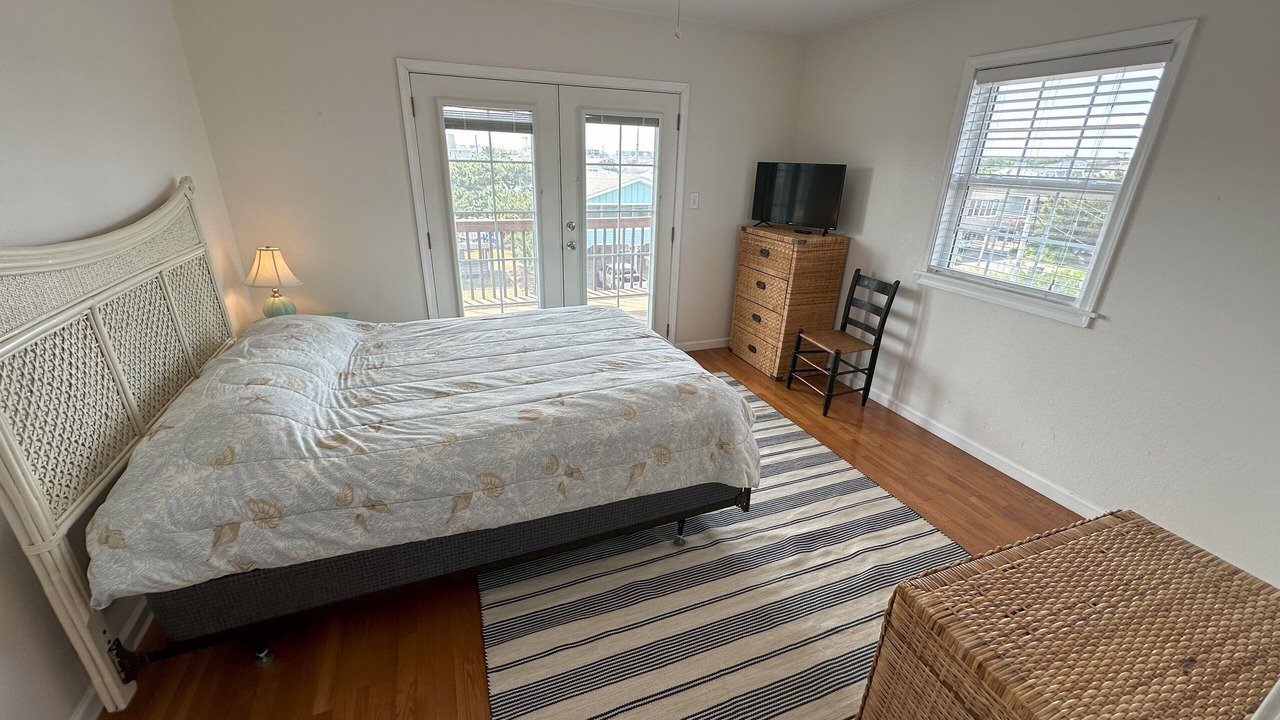 Photo of Bedroom in Colington