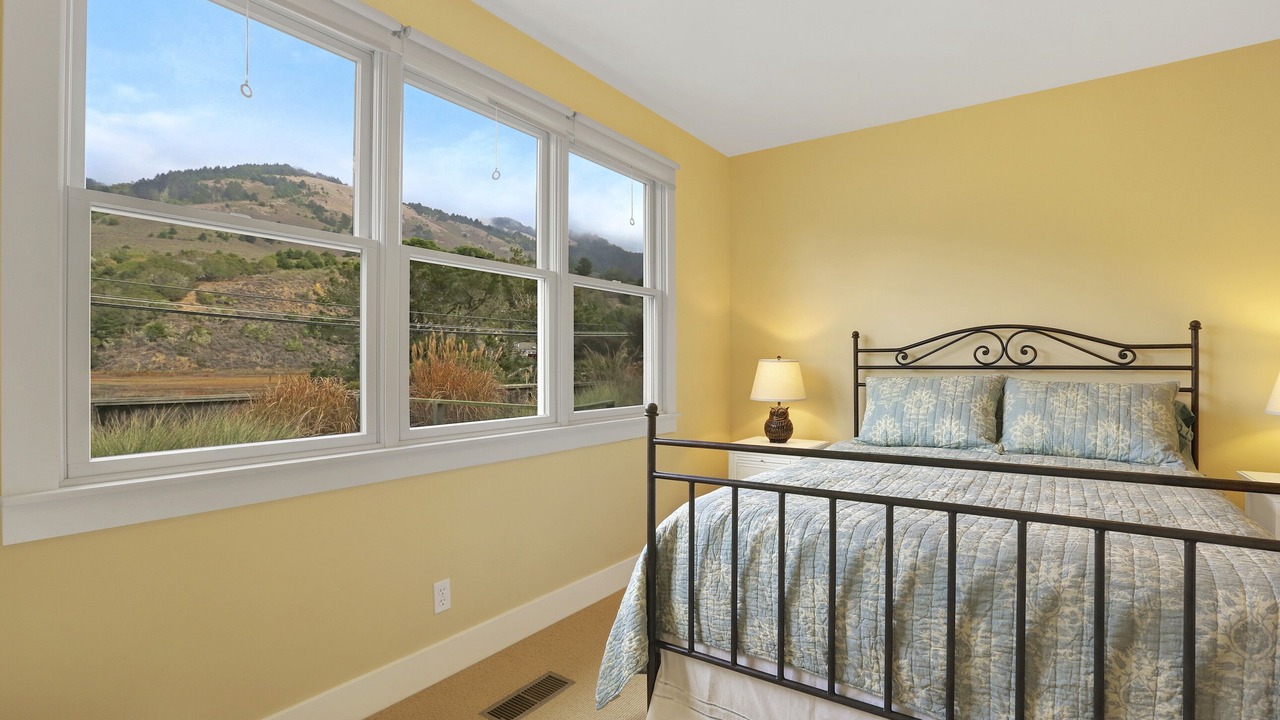 Photo of Bedroom in Stinson Beach