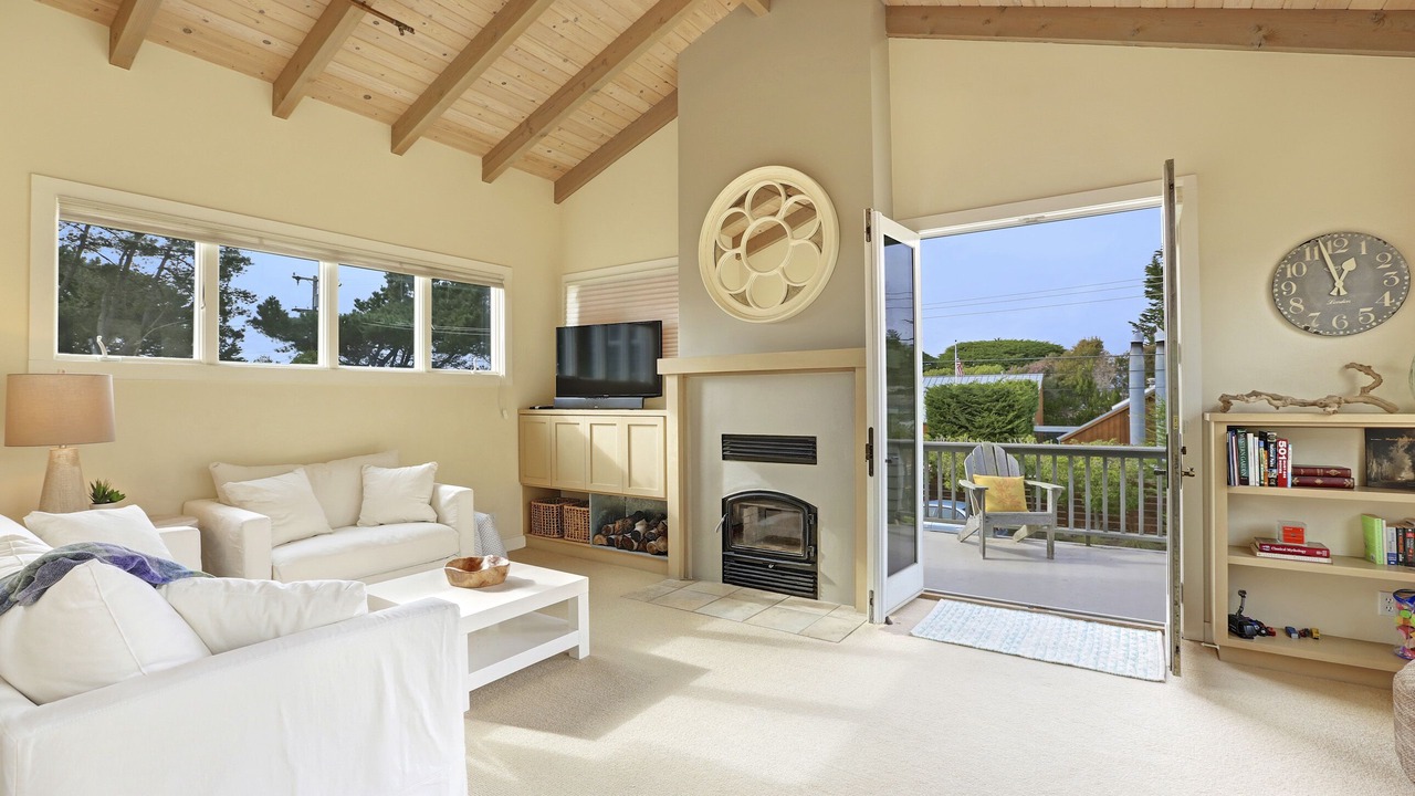 Photo of Livingroom in Stinson Beach