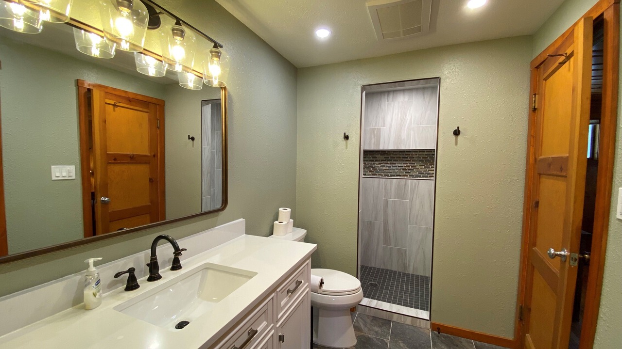 Photo of Bathroom in Elk Point