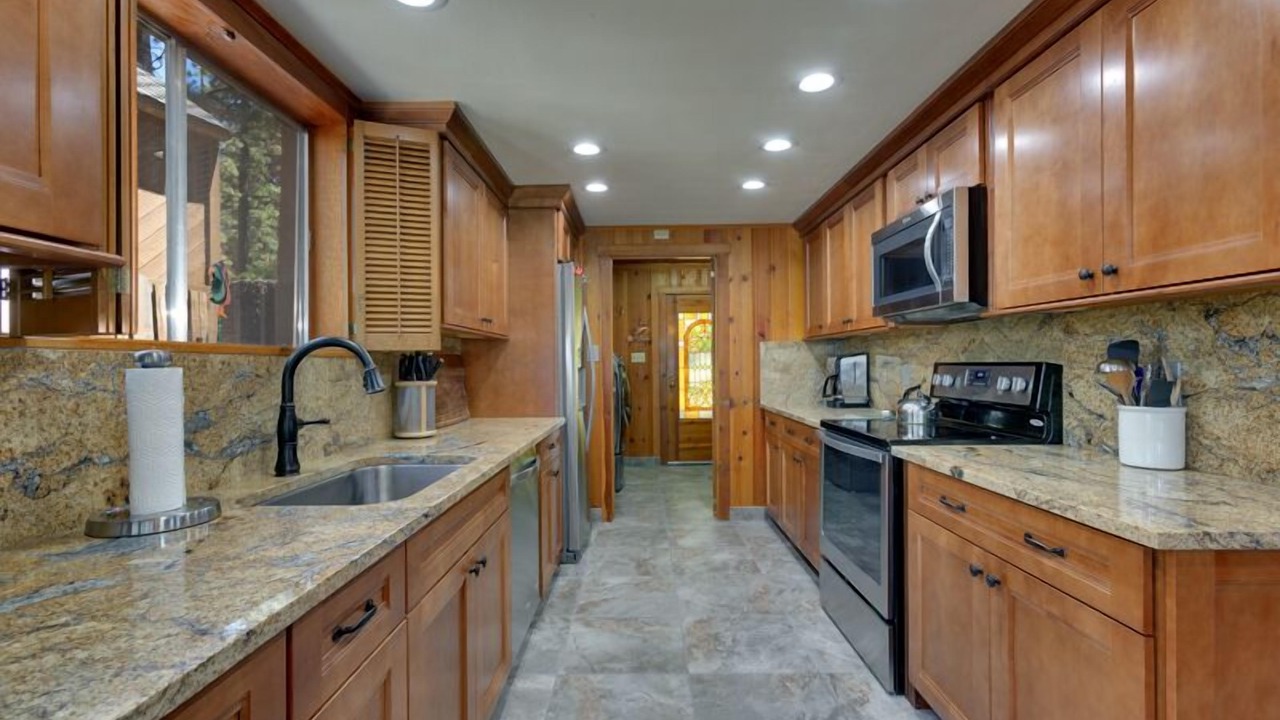 Photo of Kitchen in Elk Point