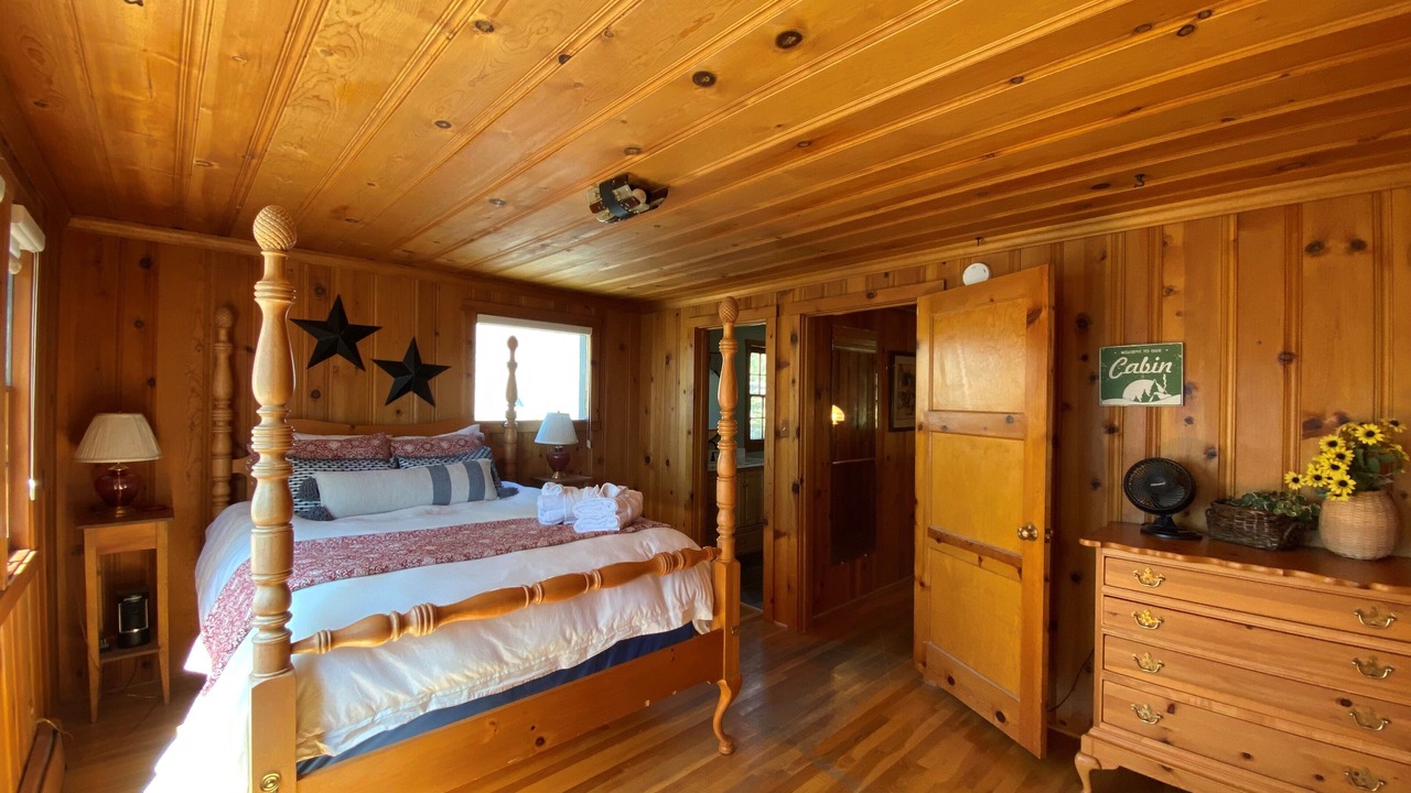 Photo of Bedroom in Elk Point