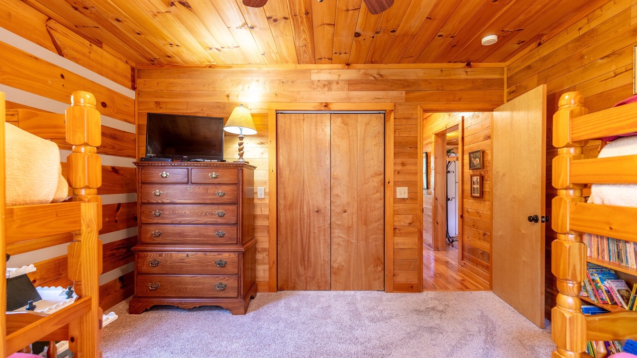 Photo of Bedroom in Boone