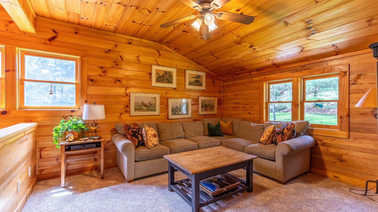 Photo of Livingroom in Boone