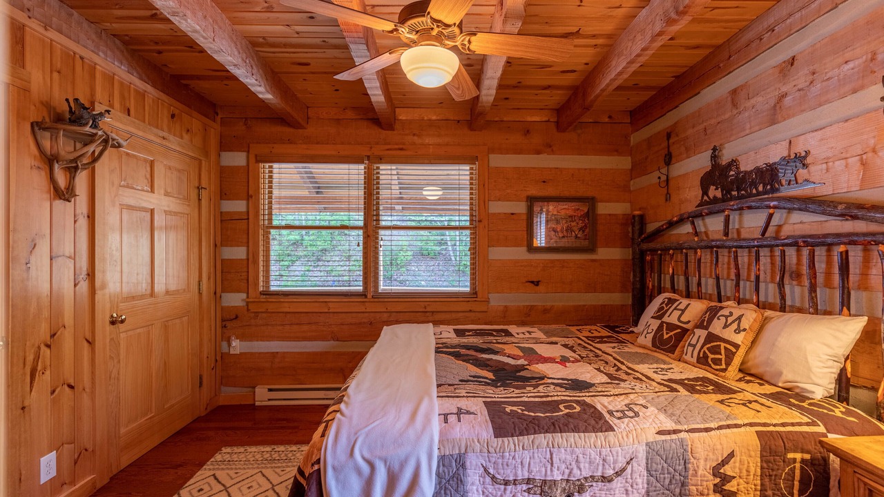 Photo of Bedroom in Seven Devils
