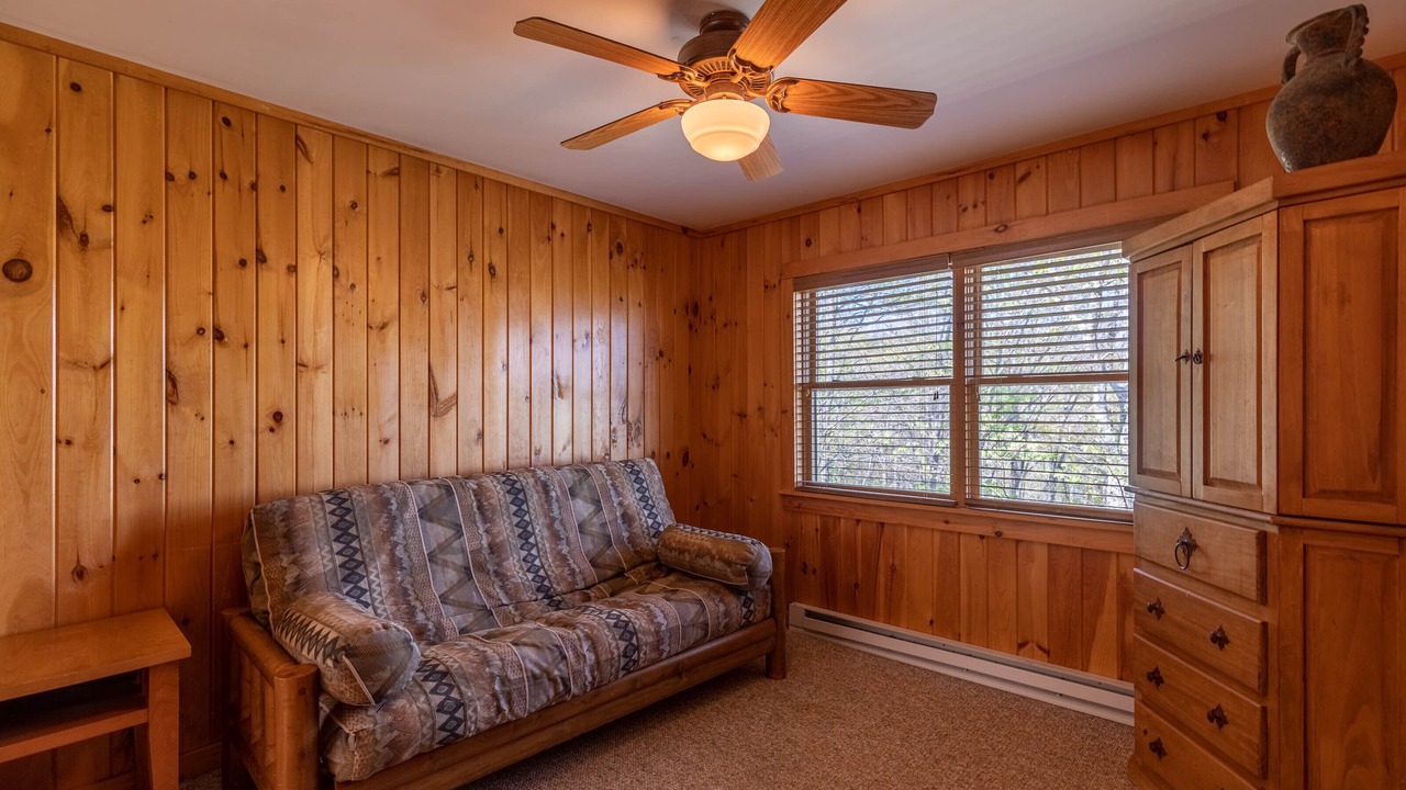 Photo of Livingroom in Seven Devils