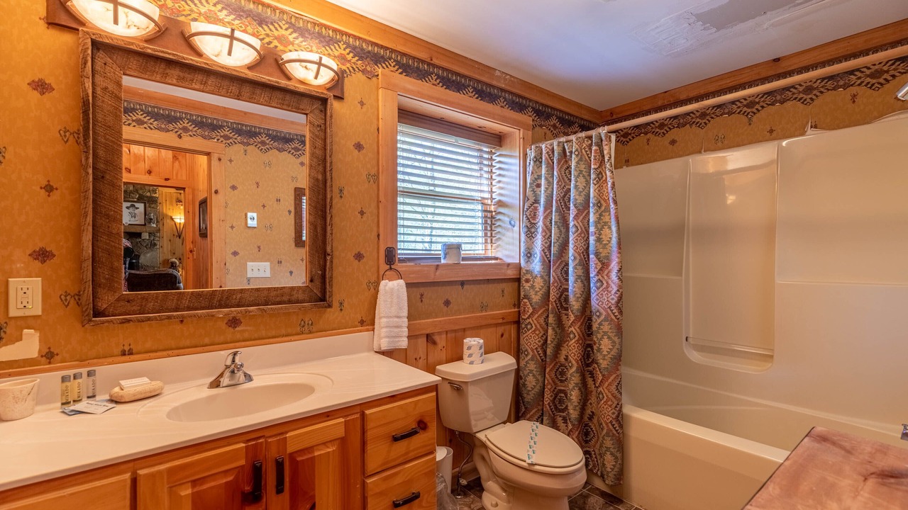 Photo of Bathroom in Seven Devils