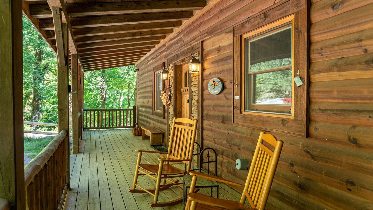 Photo of Patio Balcony in Seven Devils